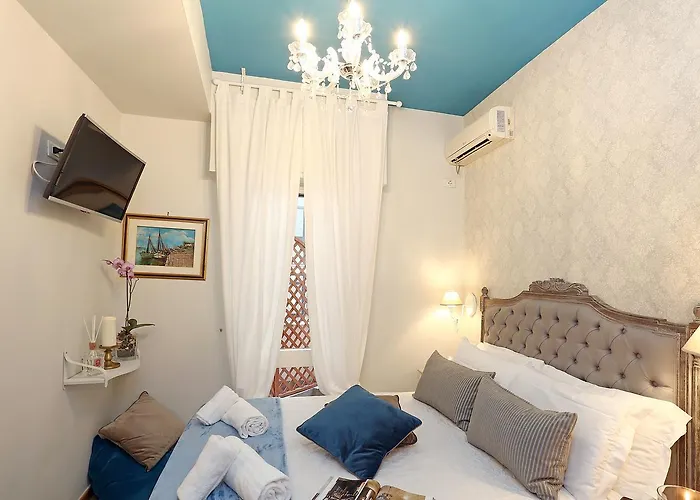 Liberty Vatican Suites - Liberty Collection 4*